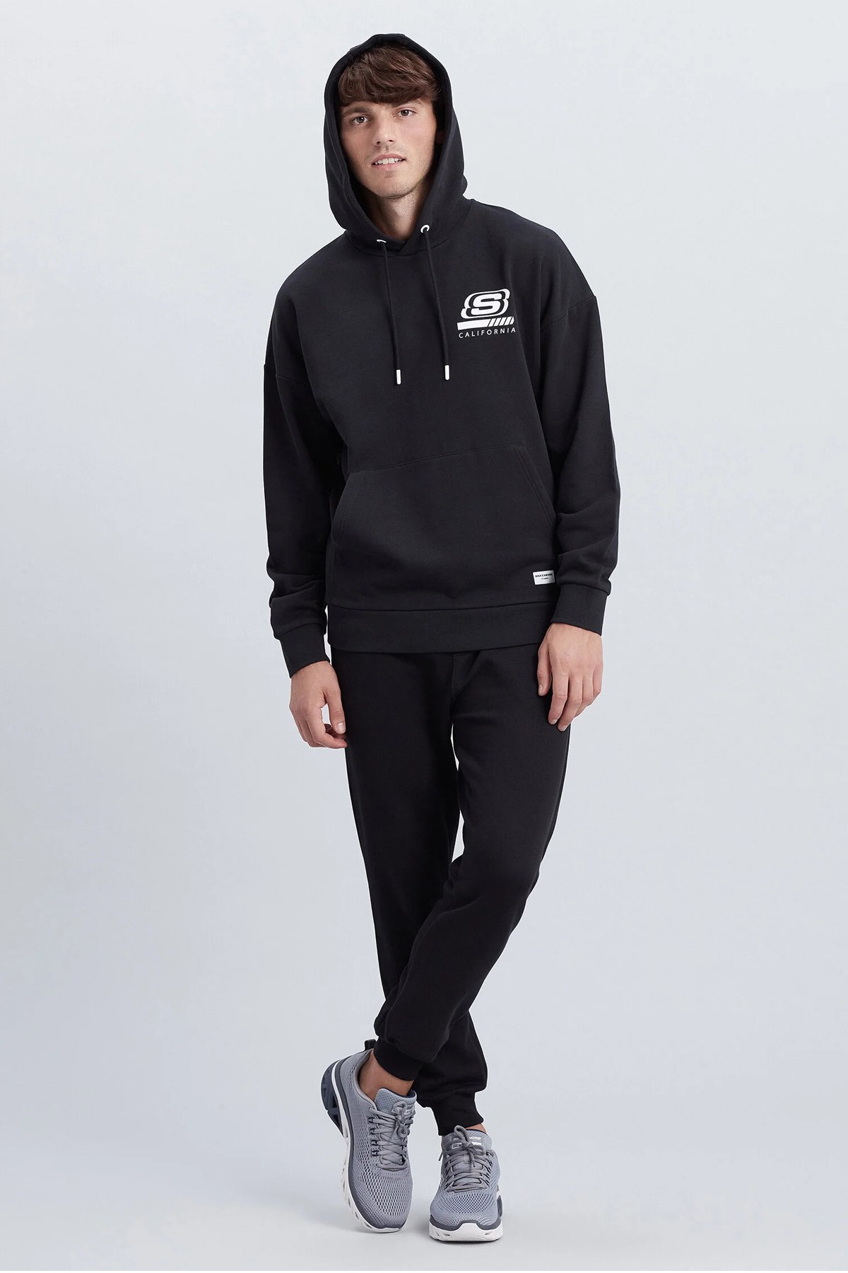 Skechers Chest Logo Erkek Sweatshirt S212937-001 Siyah