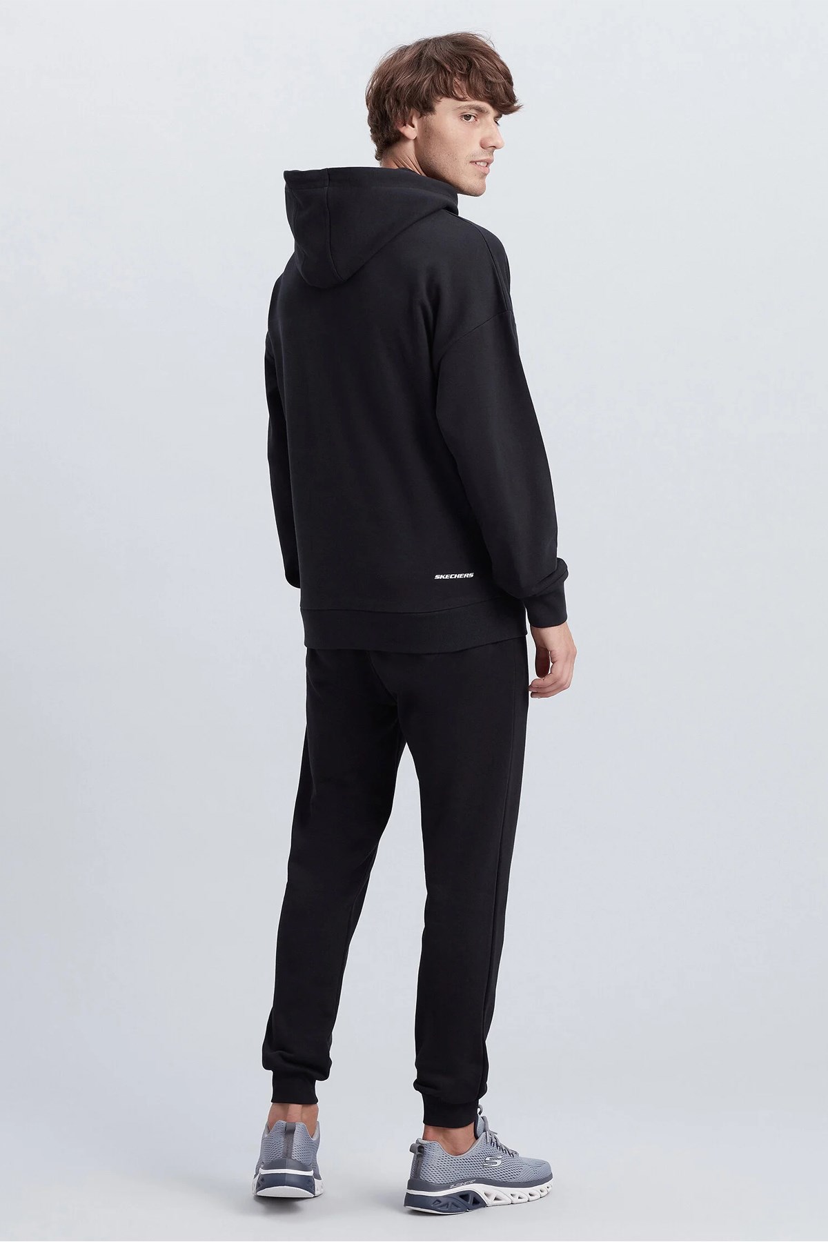 Skechers Chest Logo Erkek Sweatshirt S212937-001 Siyah