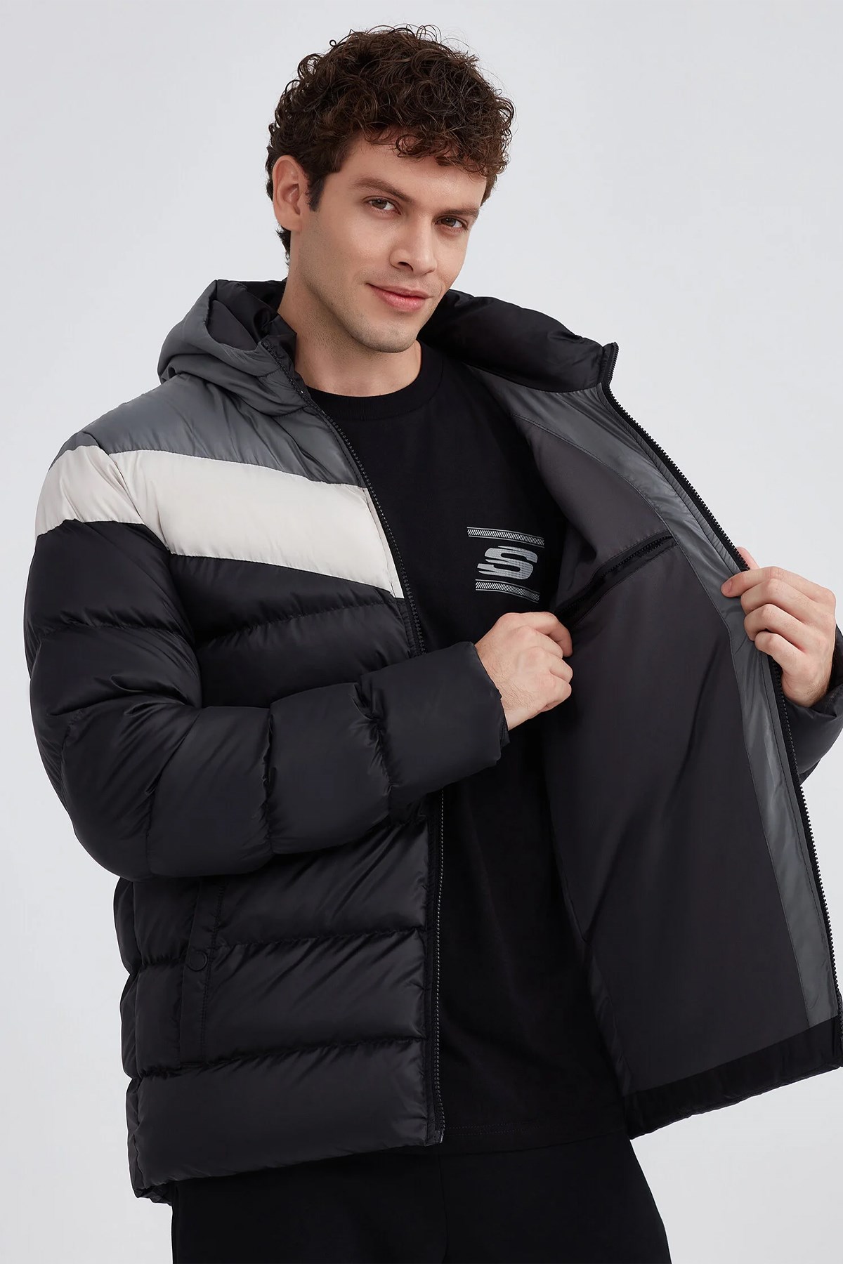 Skechers Outerwear Colorblock Padded Erkek Mont S222069-001 Siyah