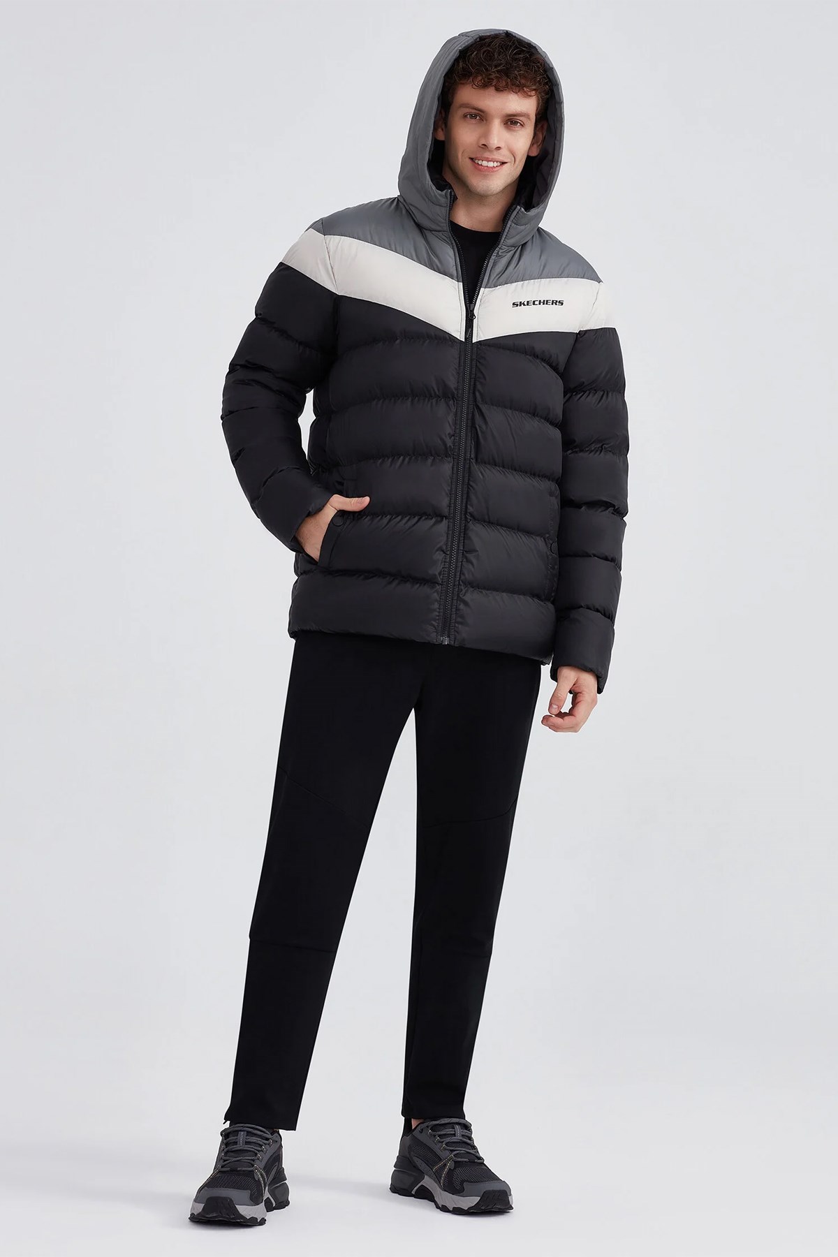 Skechers Outerwear Colorblock Padded Erkek Mont S222069-001 Siyah