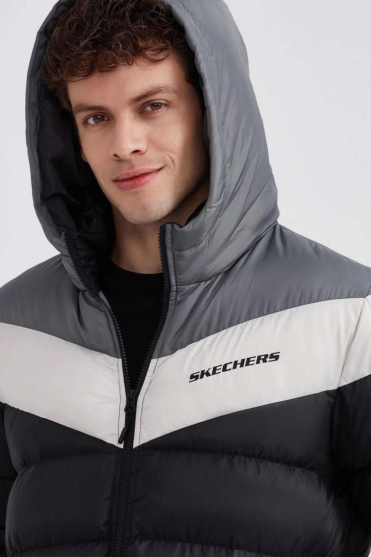 Skechers Outerwear Colorblock Padded Erkek Mont S222069-001 Siyah