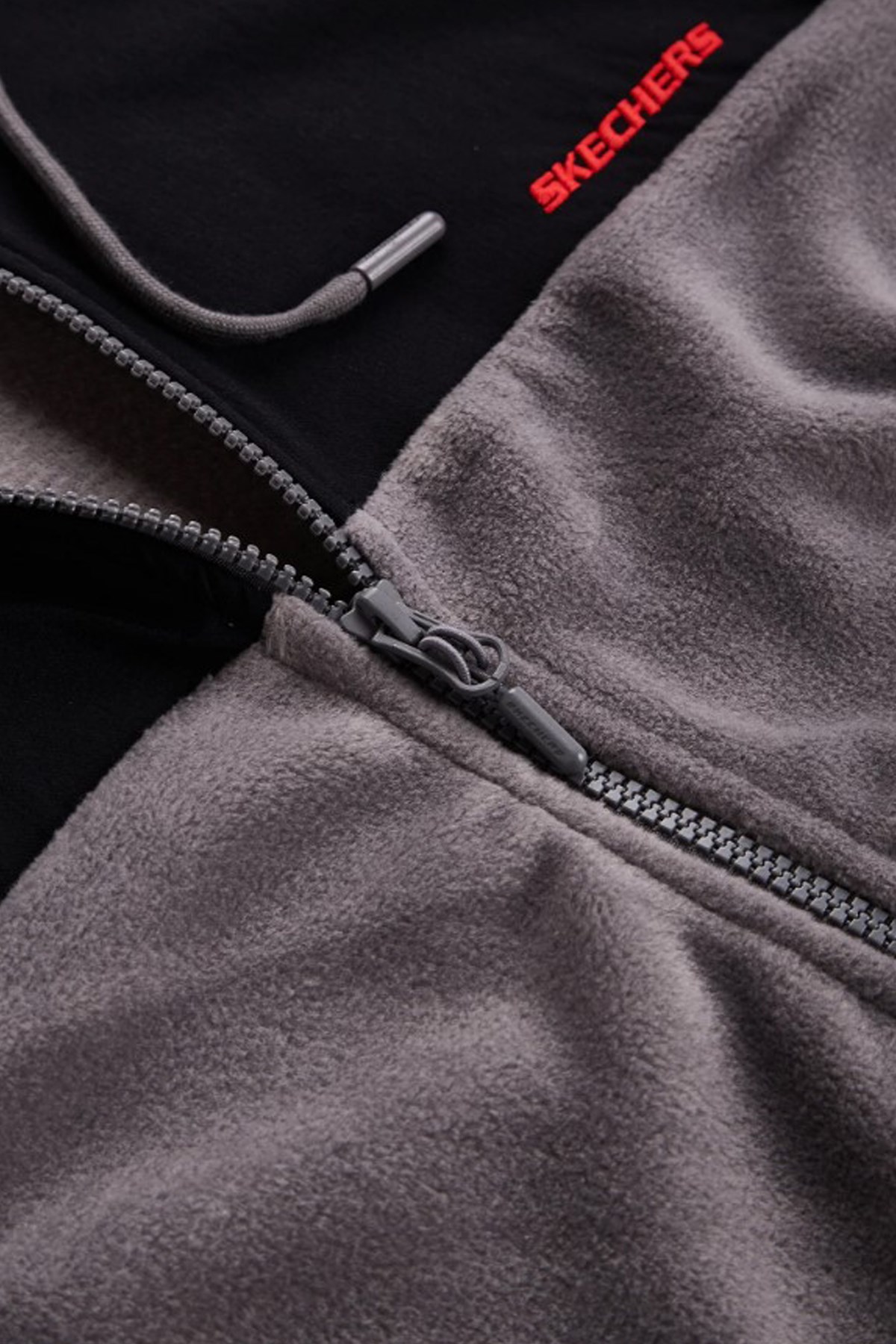 Skechers Woven Panel Erkek Fermuarlı Polar S222145-035 Gri