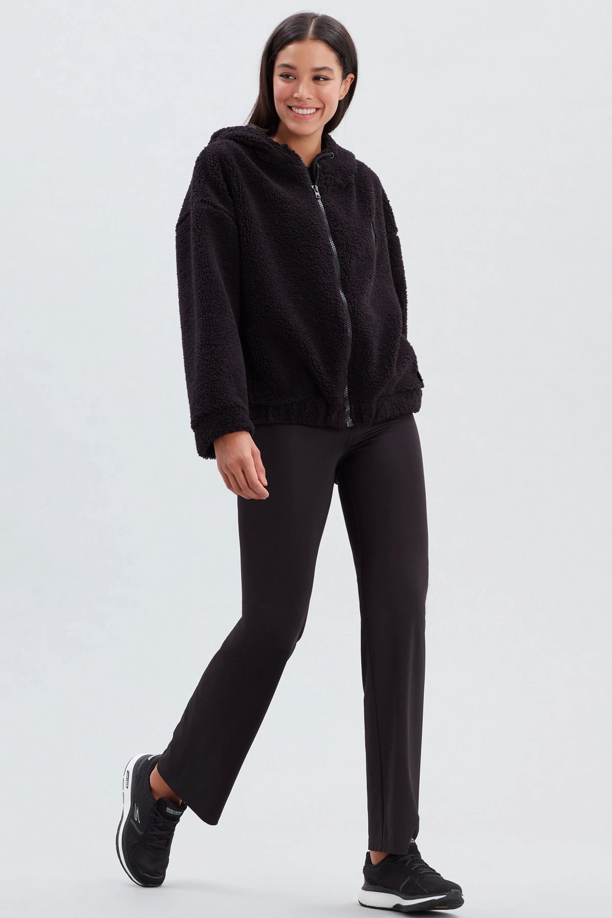 Skechers Outdoor Fleece HZ Sherpa Kadın Sweatshirt S222156-001 Siyah