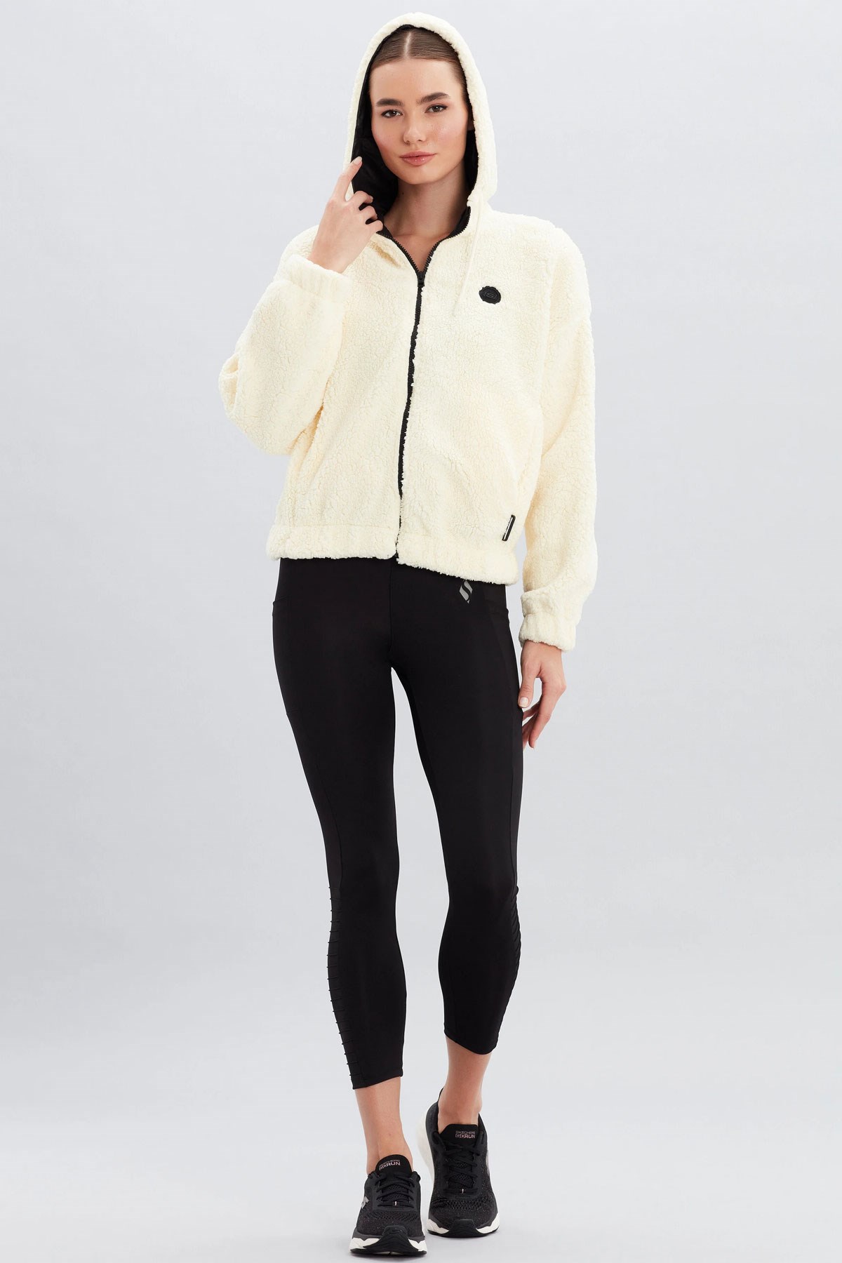 Skechers Outdoor Fleece HZ Sherpa Kadın Sweatshirt S222156-102 Beyaz