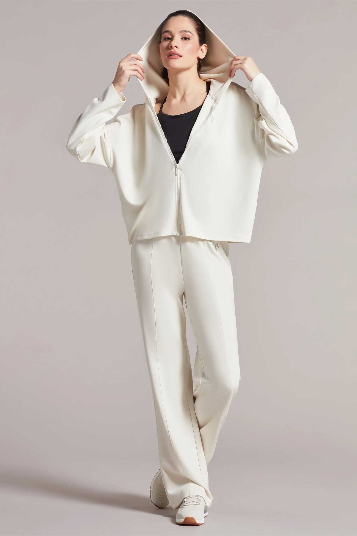 Skechers Kadın Sweatshirt S231146-035 Beyaz
