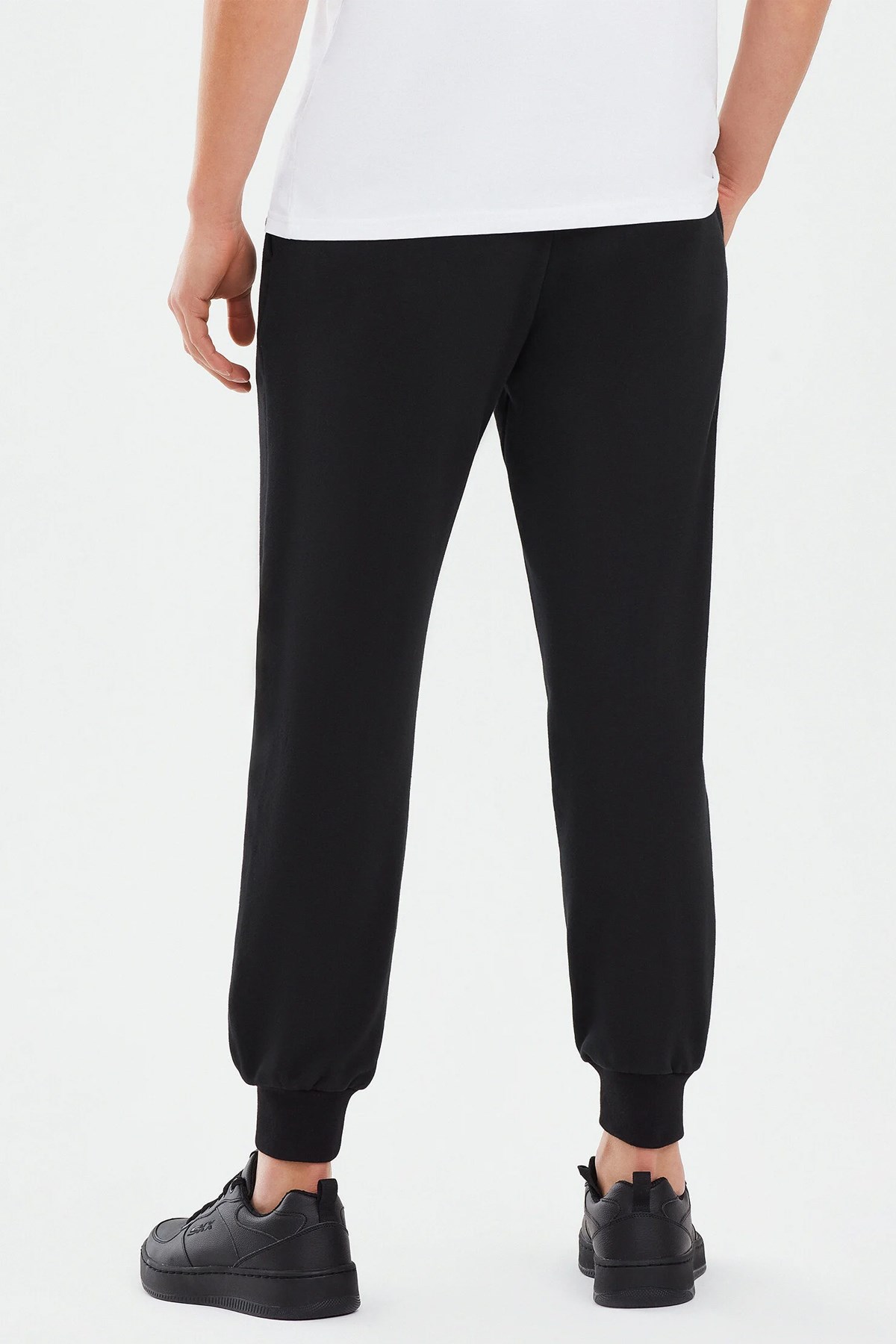 Skechers Essential Erkek Eşofman Altı S232235-001 Siyah