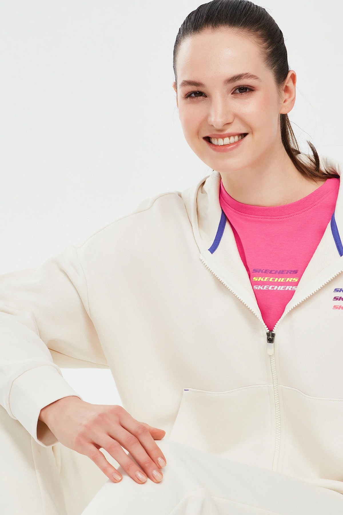 Skechers Essential Sweatshirt Kadın Sweatshirt S232242-102 Beyaz