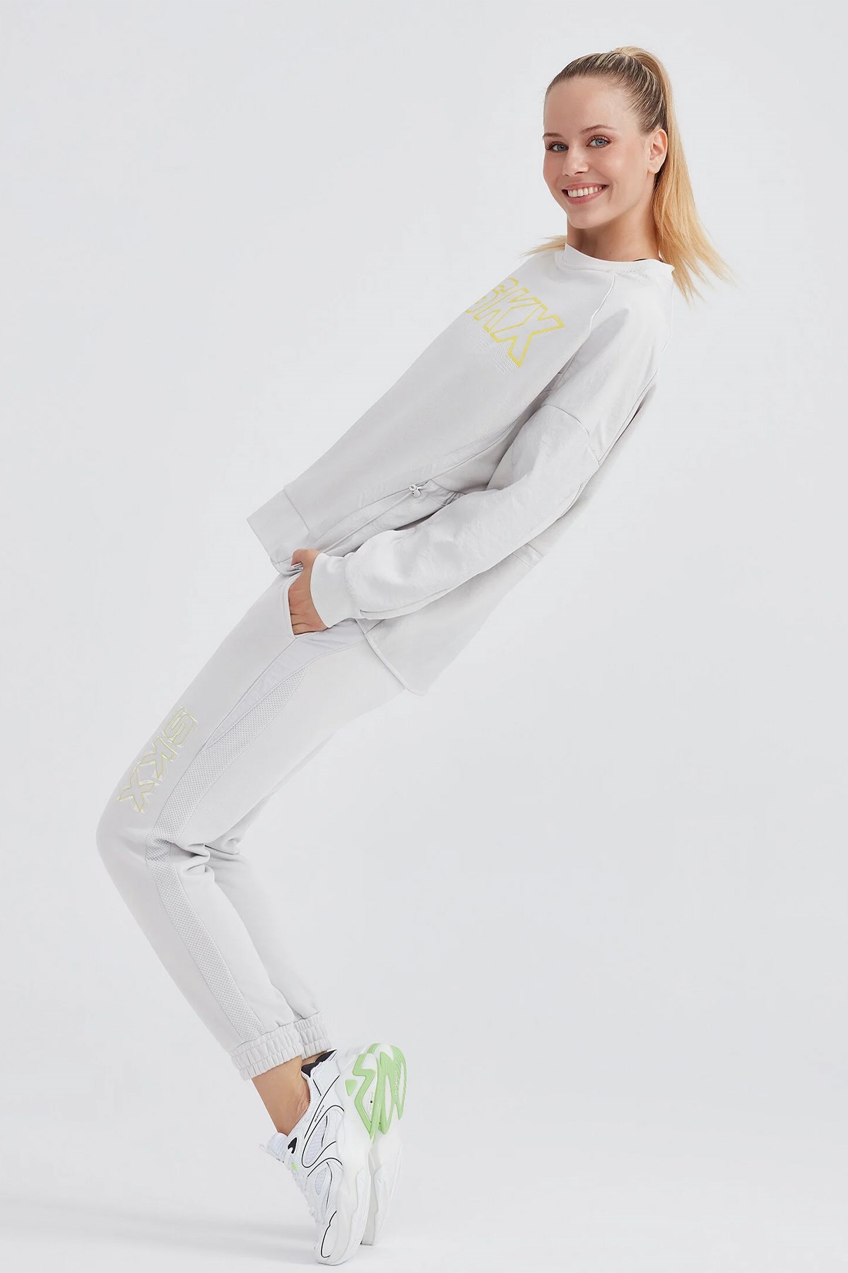 Skechers LW Fleece Crew Neck Kadın Sweatshirt S232283-032 Gri