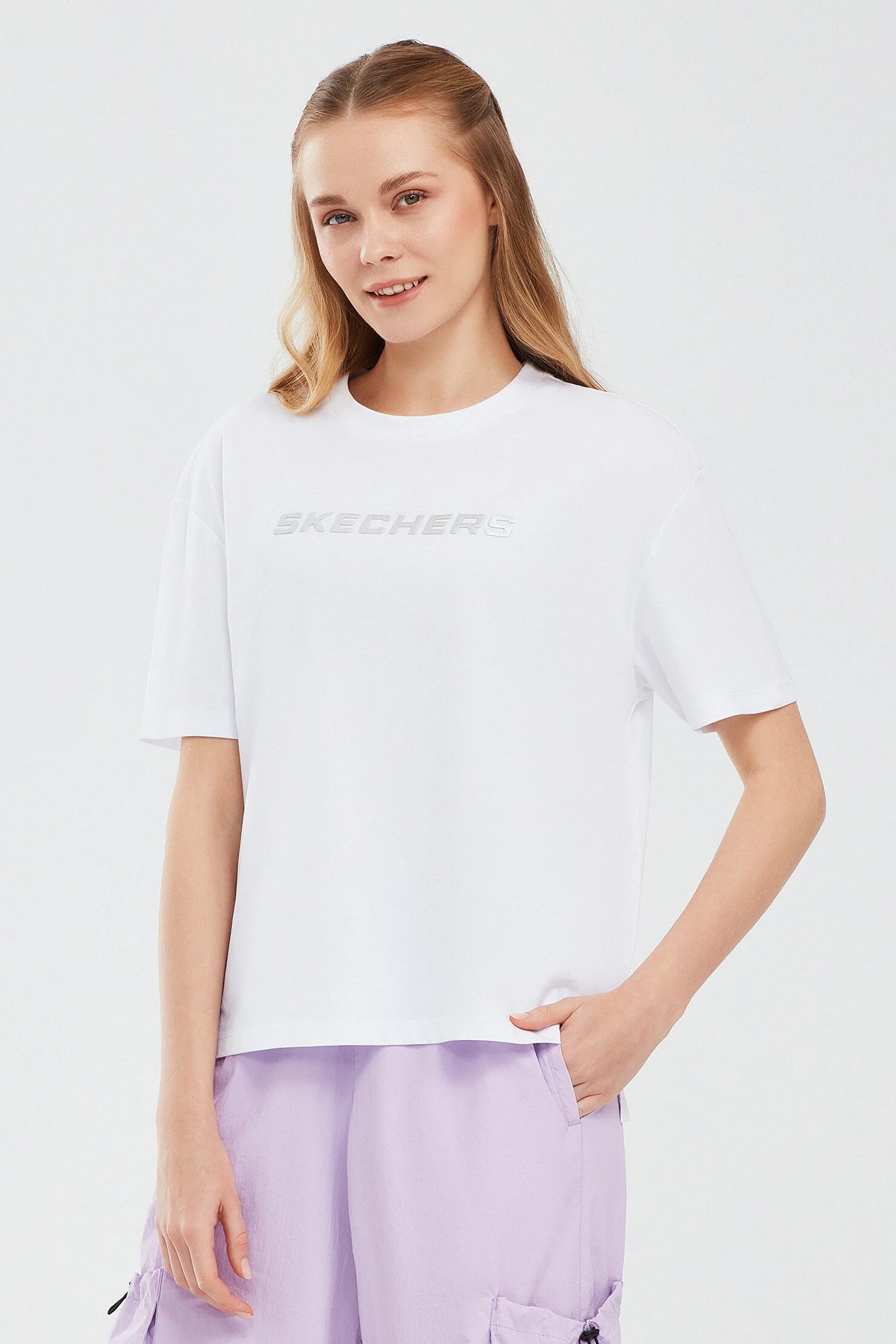 Skechers Graphic Sleeve Kadın Tişört S241012-100 Beyaz