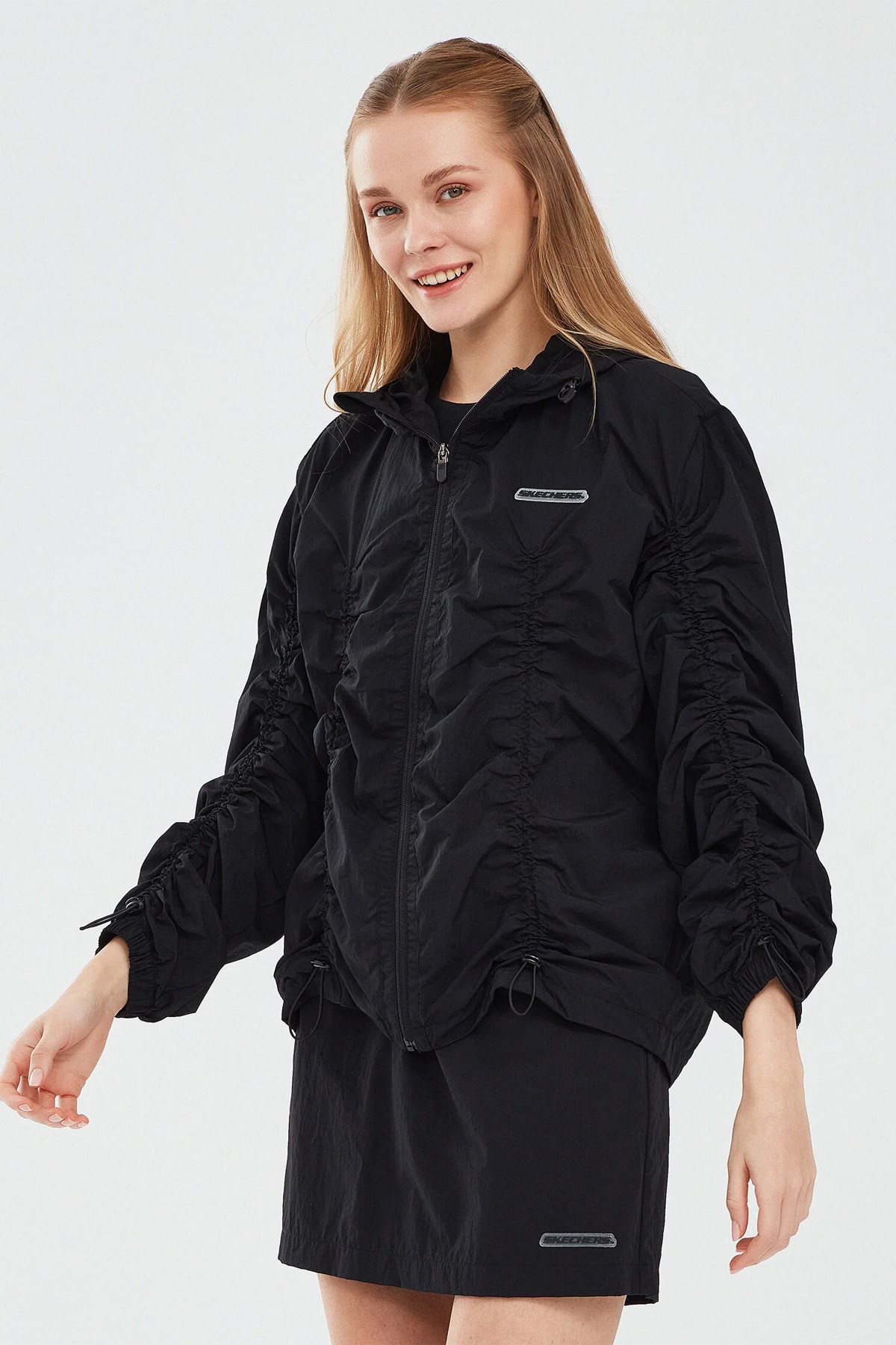 Skechers Micro Collection Kadın Sweatshirt S241094-001 Siyah