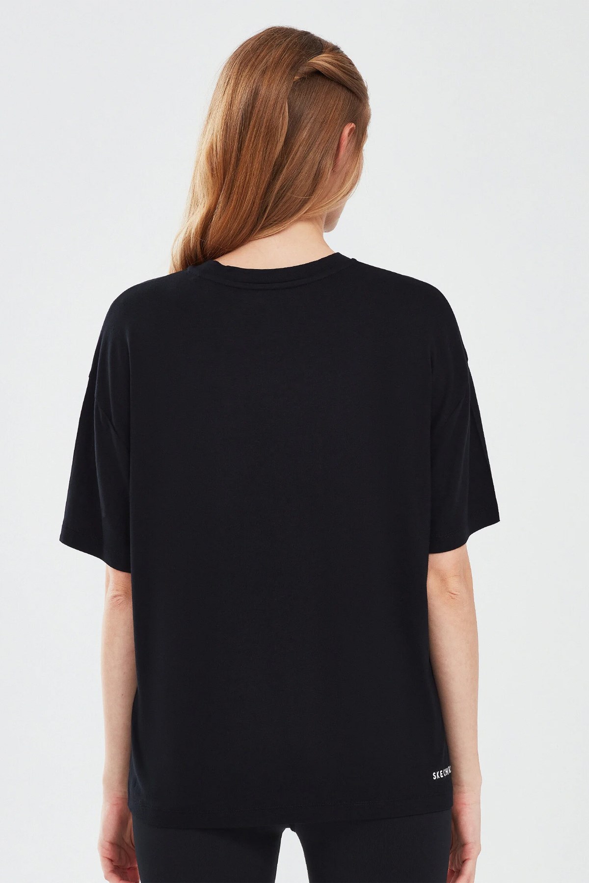 Skechers Graphic Sleeve Kadın Tişört S241174-001 Siyah