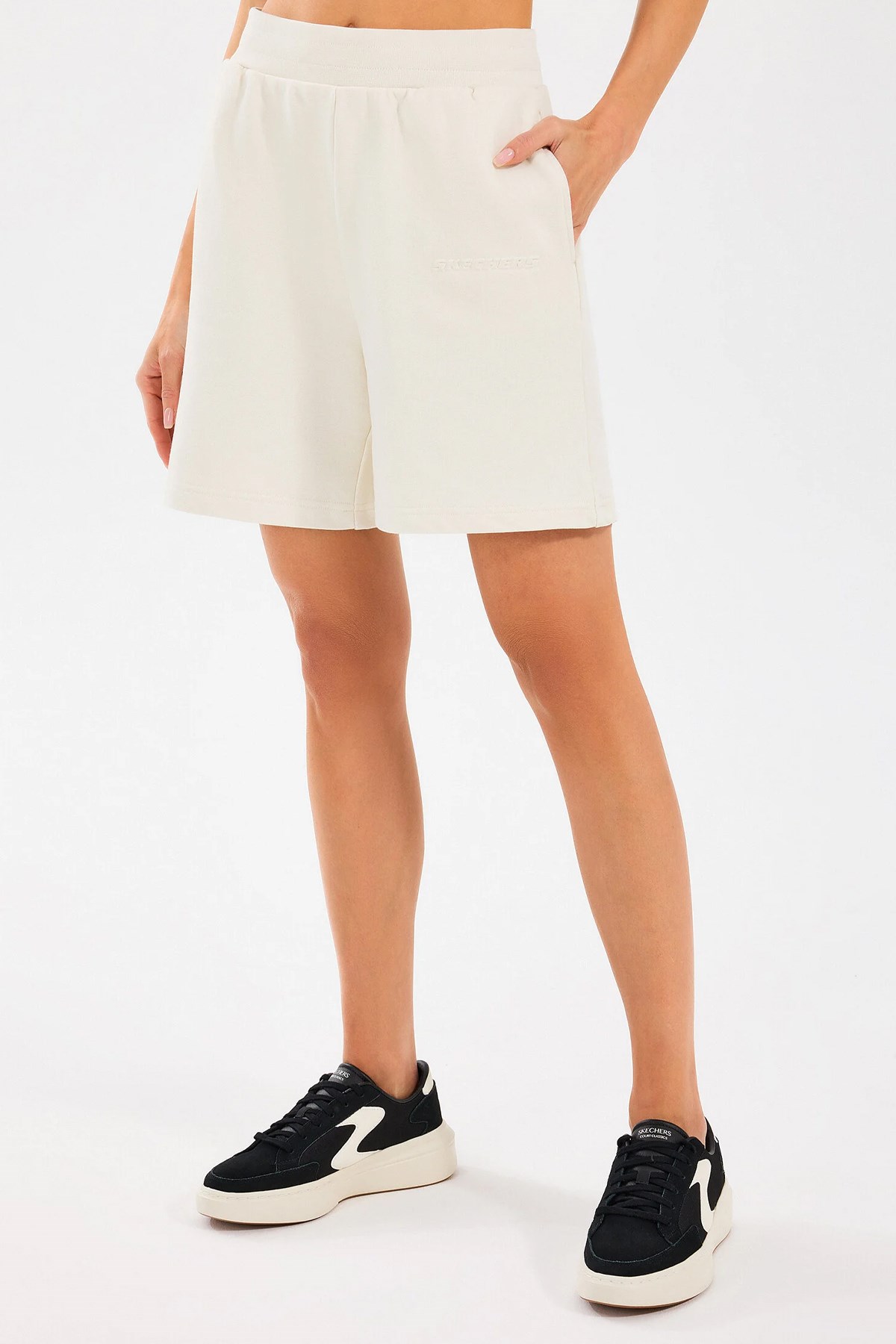 Skechers Essential 5 Inch Kadın Şort S2510035-102 Beyaz