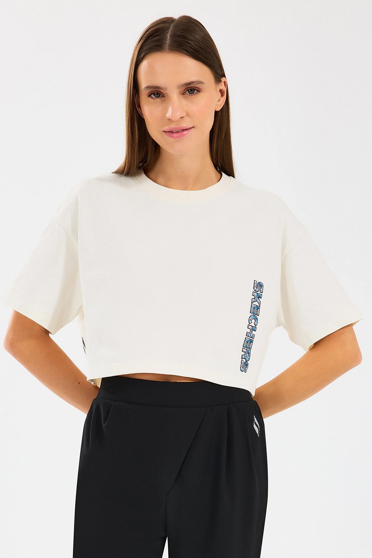 Skechers Crop Fit Kadın Tişört S2510145-102 Beyaz