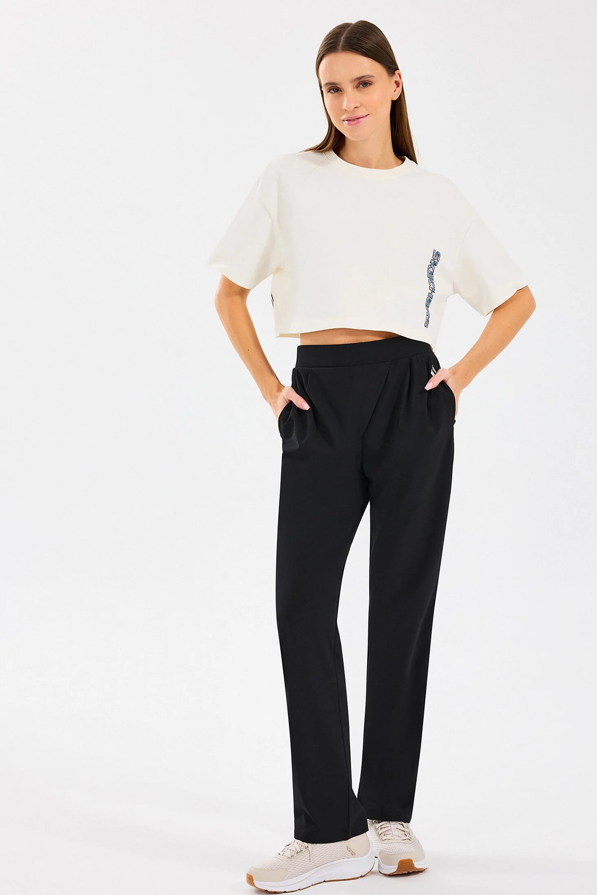 Skechers Crop Fit Kadın Tişört S2510145-102 Beyaz