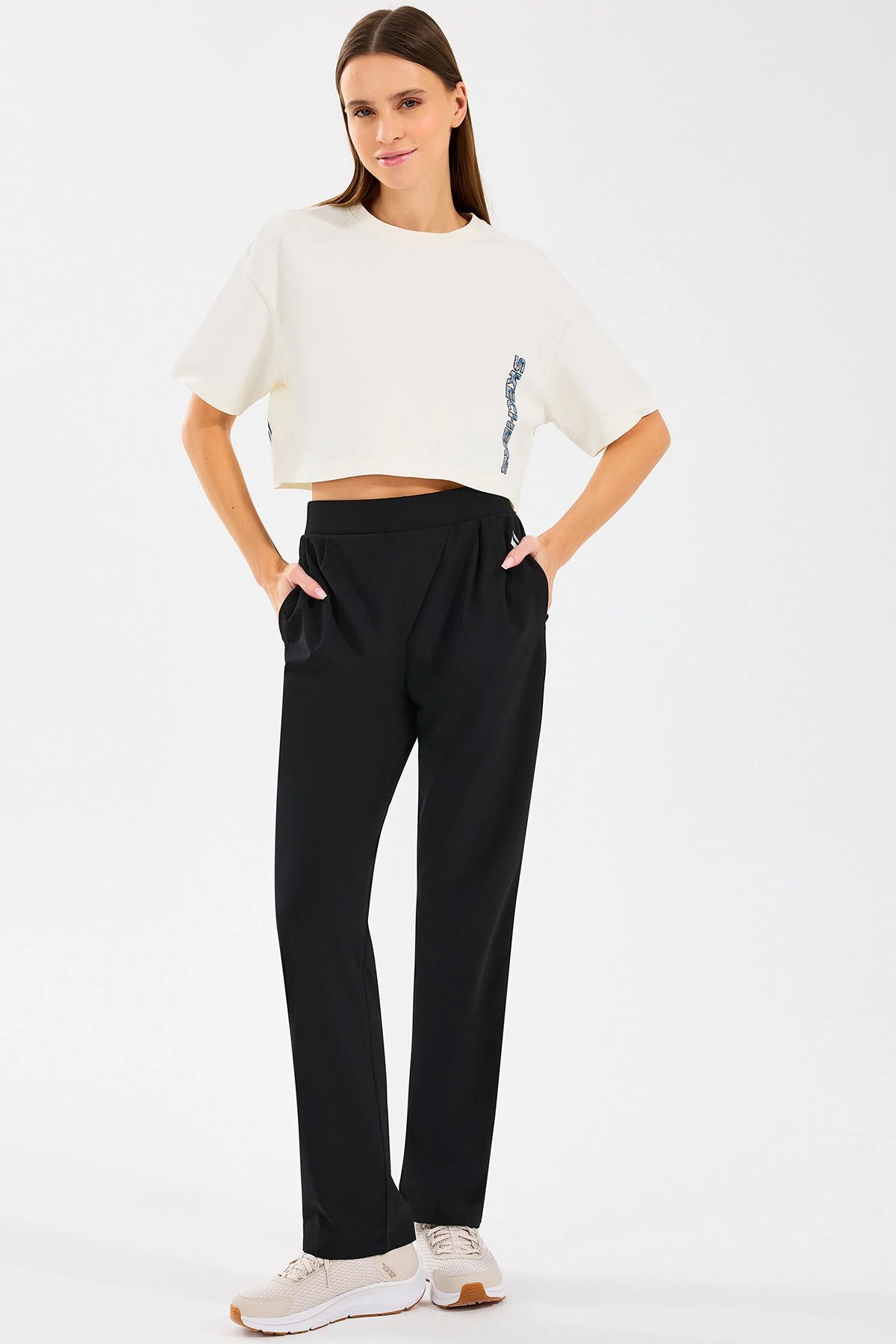 Skechers Crop Fit Kadın Tişört S2510145-102 Beyaz