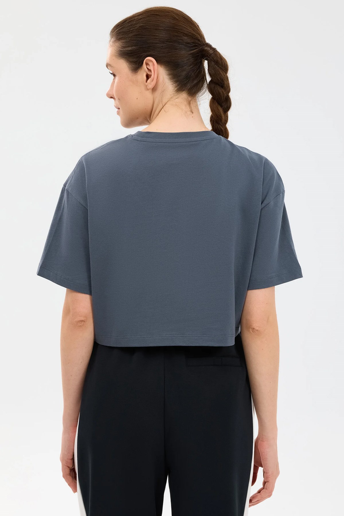 Skechers Crop Graphic Kadın Tişört S2610054-3998 Gri