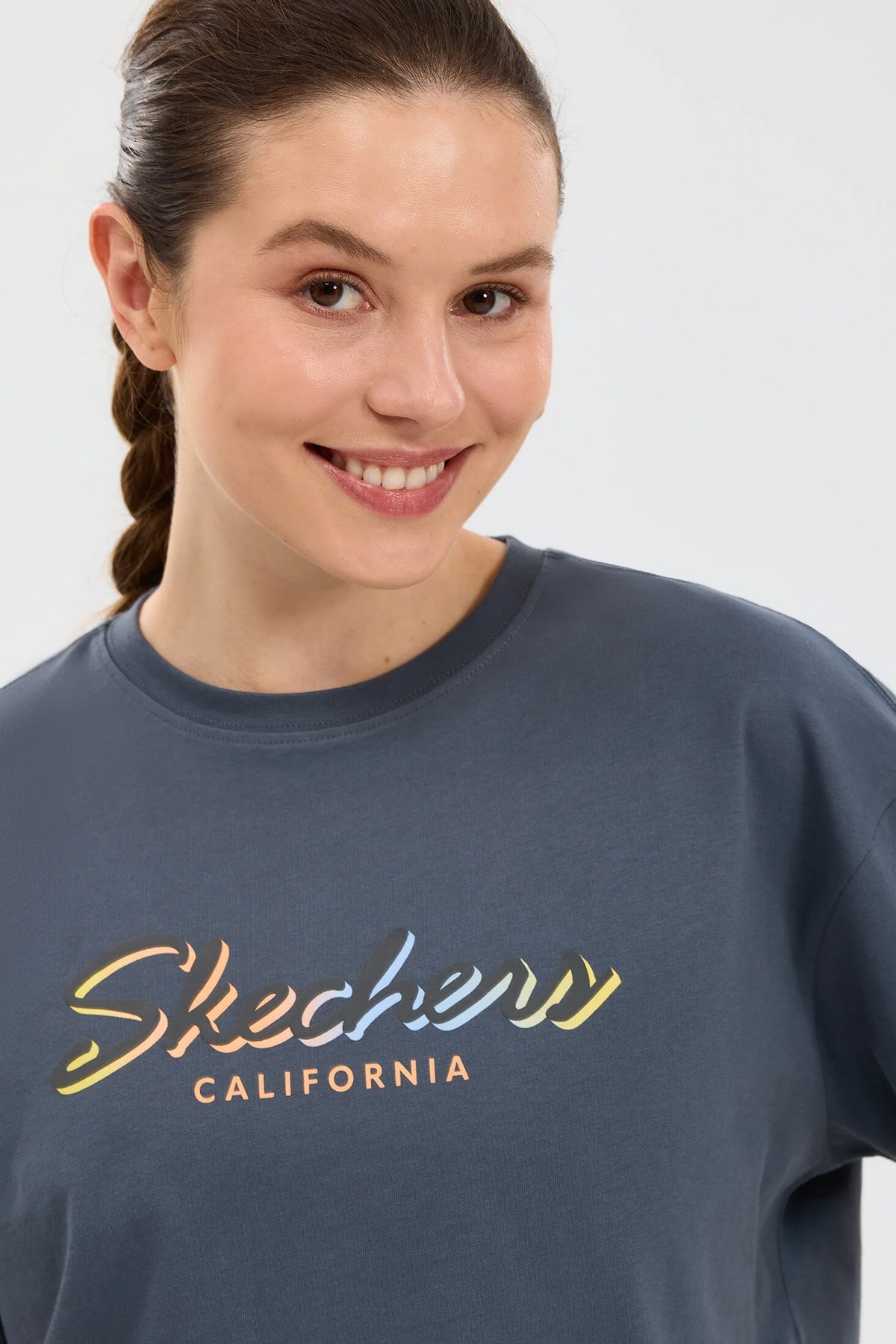 Skechers Crop Graphic Kadın Tişört S2610054-3998 Gri