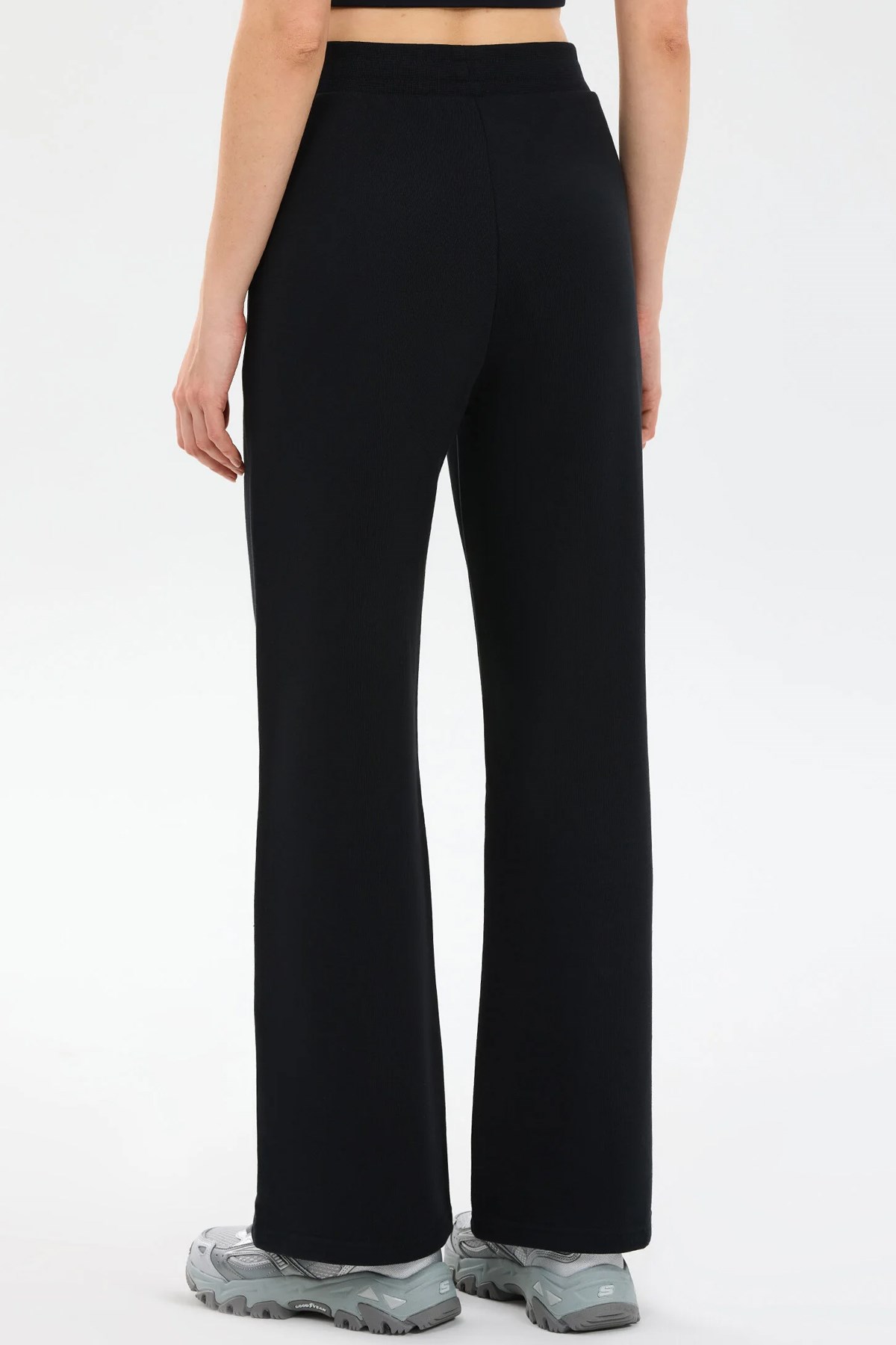 Skechers Essential Wide Leg Kadın Eşofman Altı S2610152-3817 Siyah