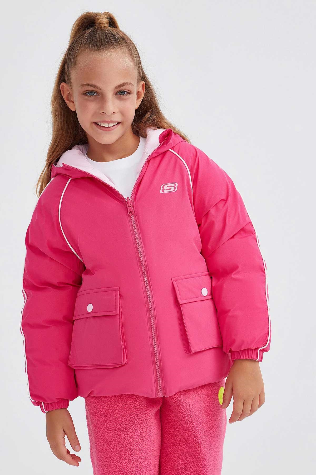 Skechers Outerwear Reversible Coated Çocuk Mont SK232027-602 Pembe