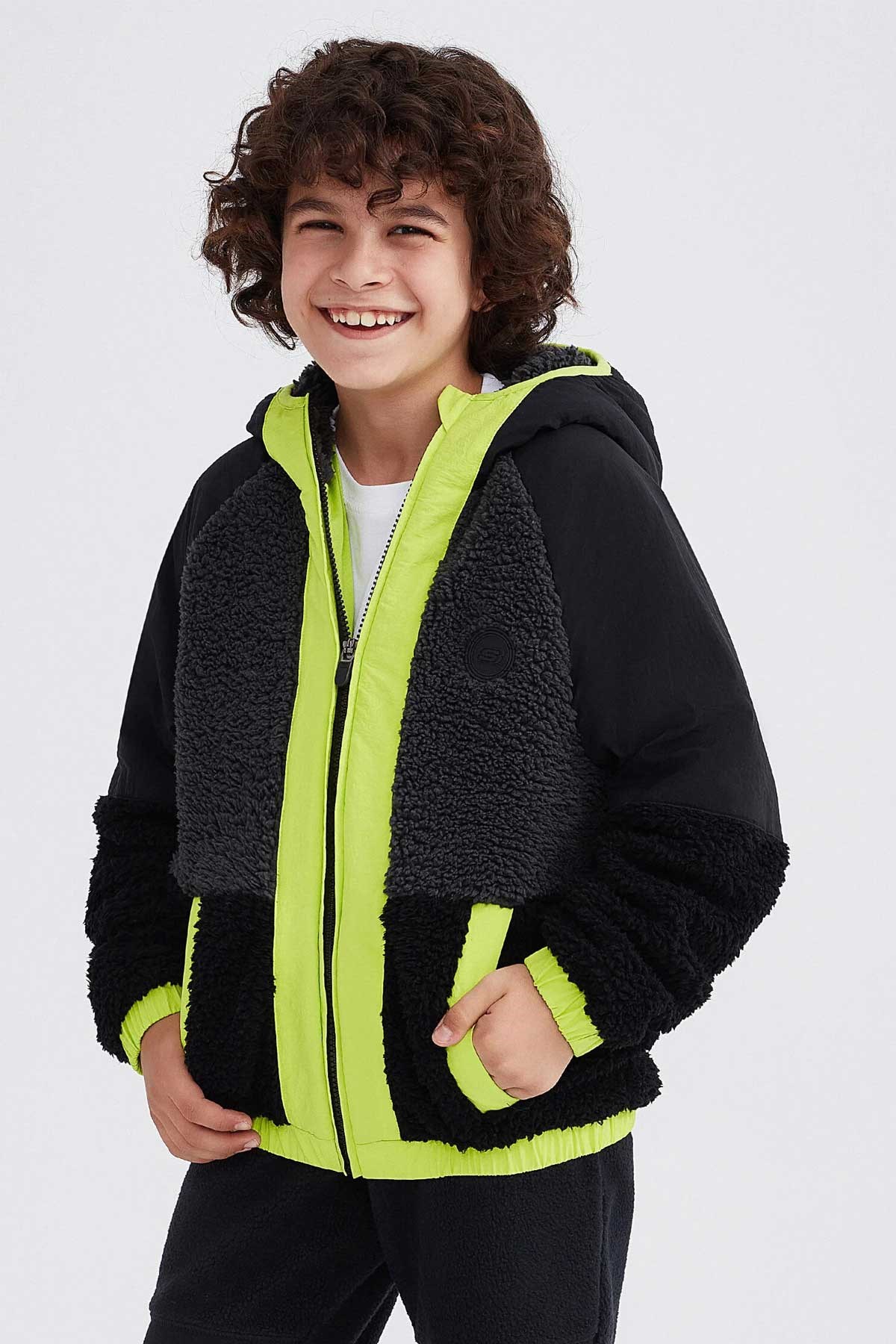Skechers Outdoor Full Zip Sherpa Çocuk Ceket SK232203-001 Siyah