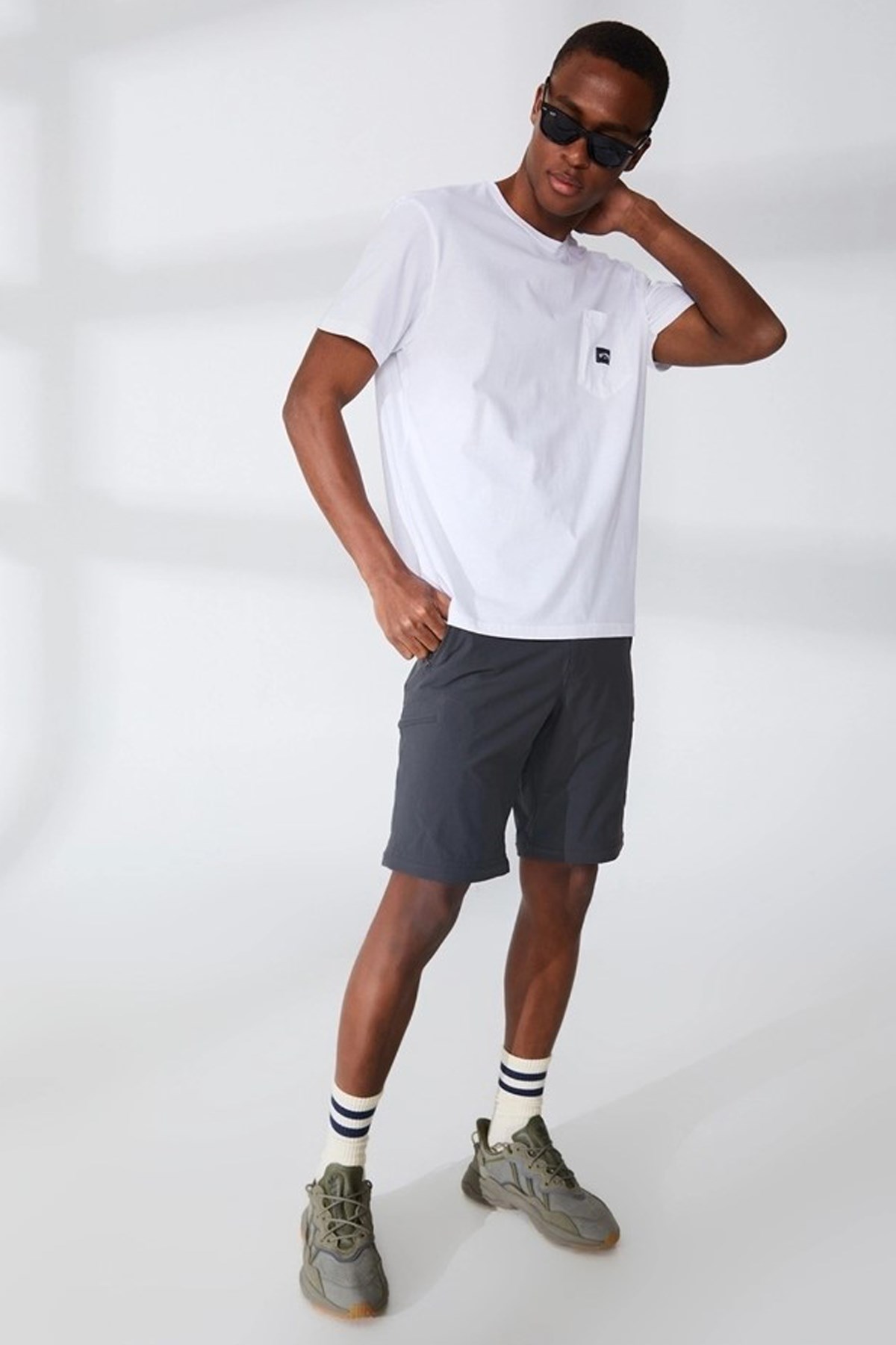 Billabong Stacked Erkek Tişört U1SS98 Beyaz