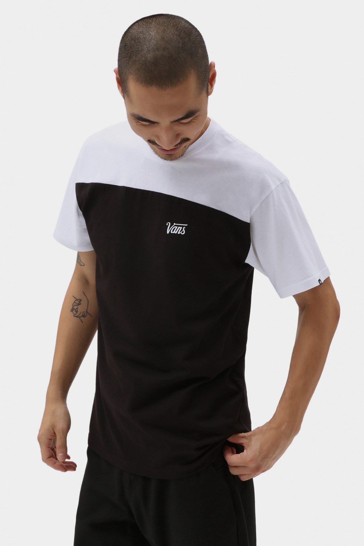 Vans Script Crew Block S/S-B Erkek Tişört VN0007G5Y281 Siyah