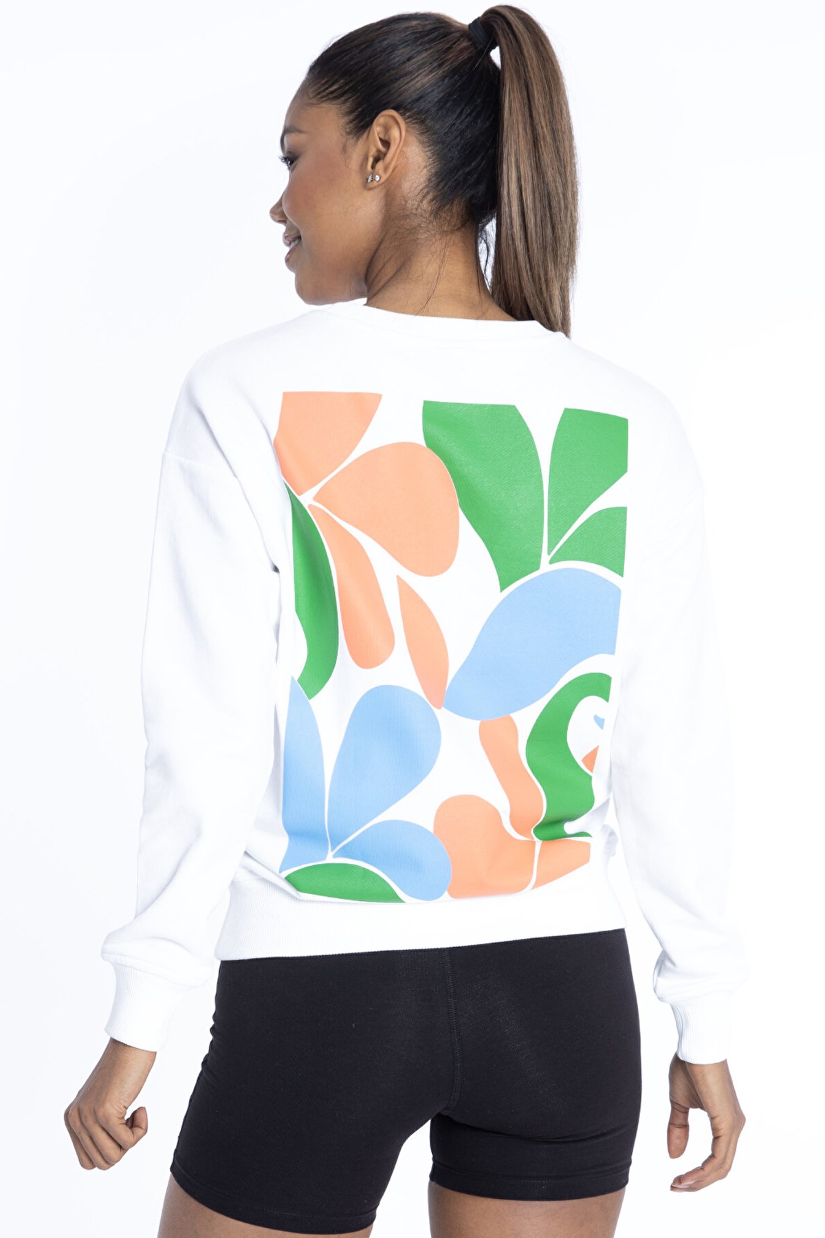 New Balance Lifestyle Kadın Sweatshirt WNH1308-WT Beyaz