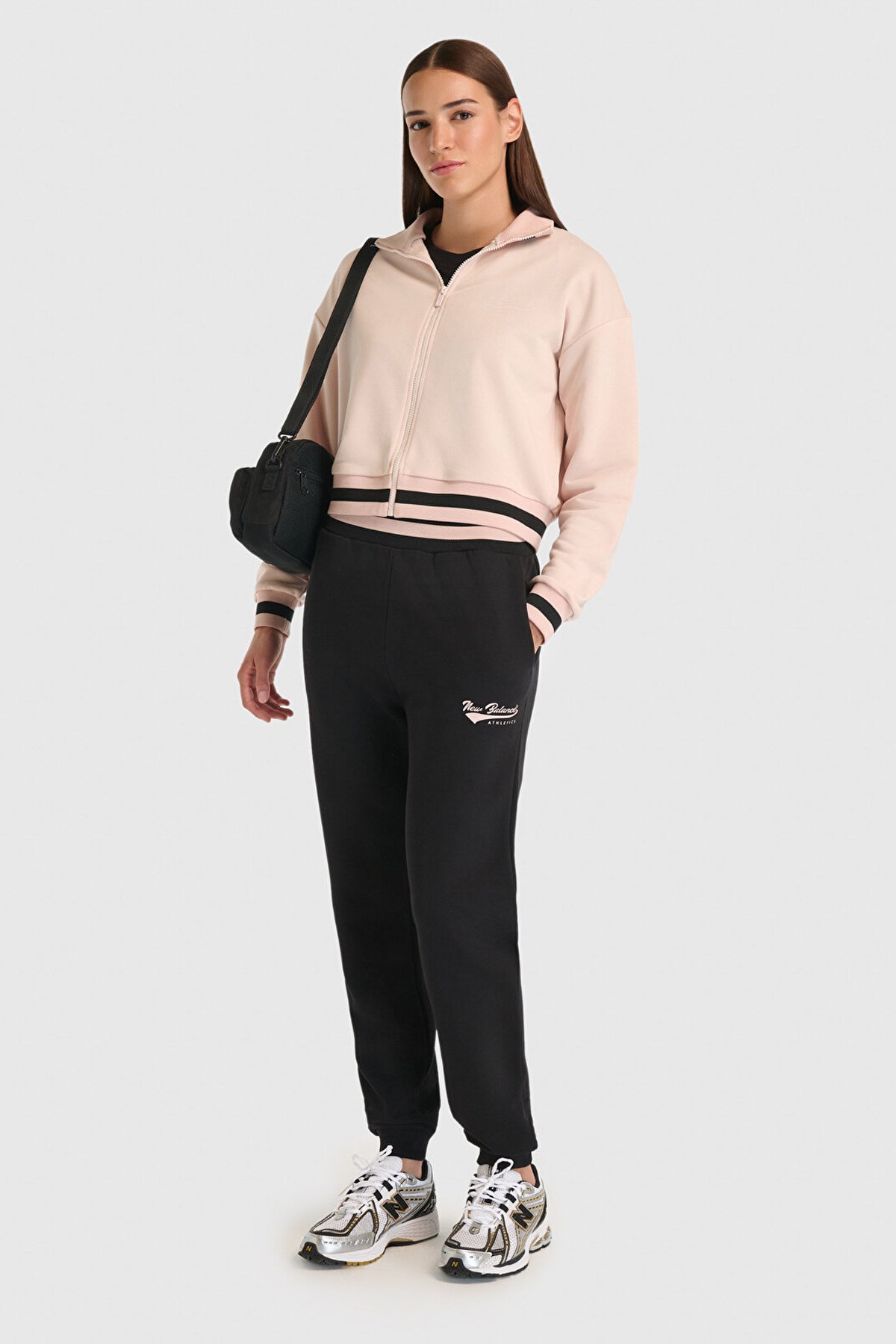 New Balance Lifestyle Kadın Sweatshirt WNJ3509-SOI Pembe