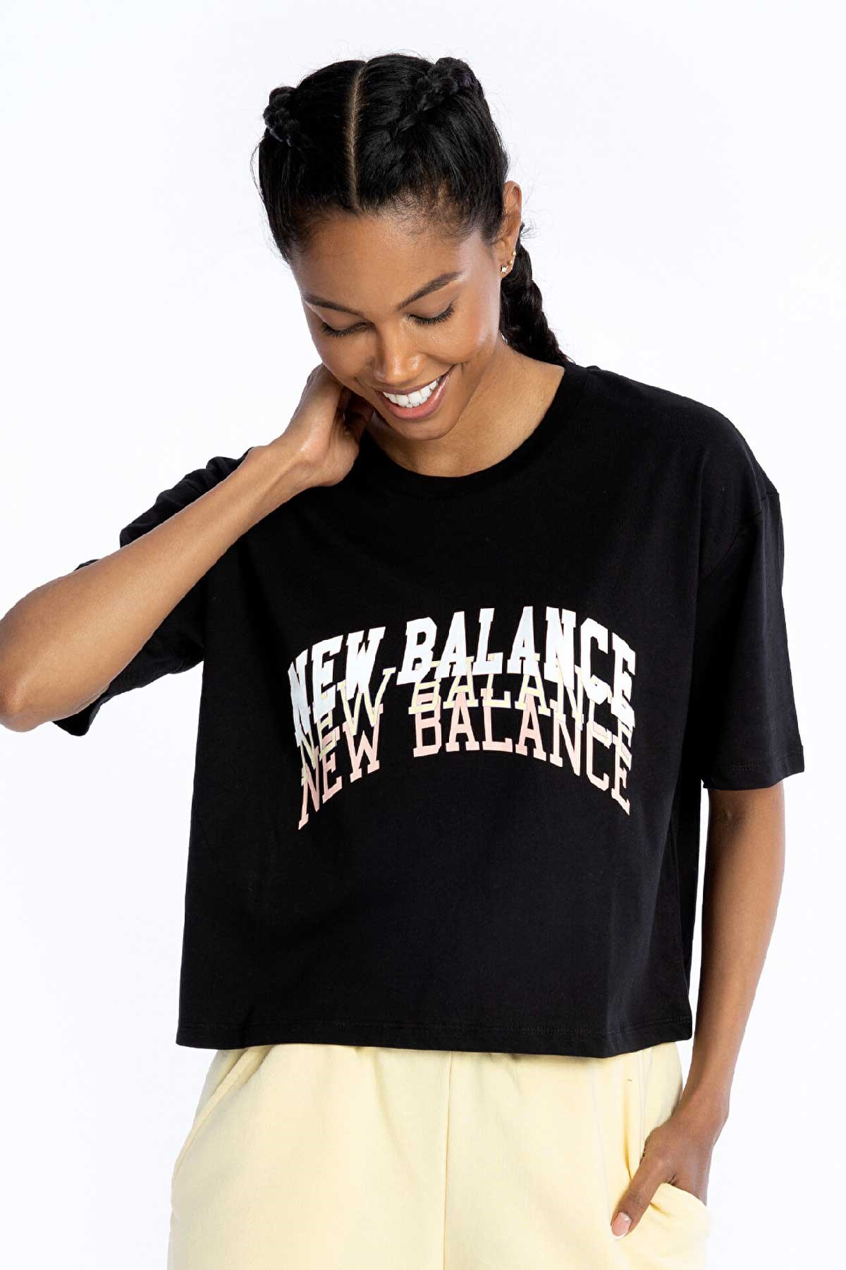 New Balance Lifestyle Kadın Tişört WNT1204-BK Siyah