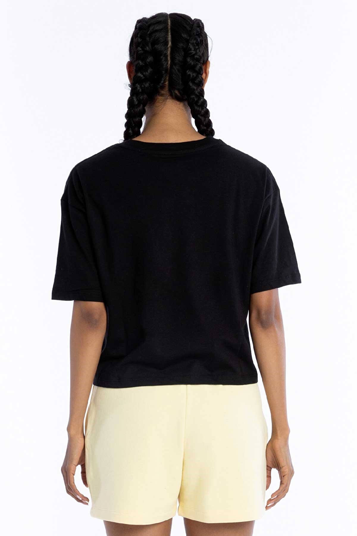 New Balance Lifestyle Kadın Tişört WNT1204-BK Siyah