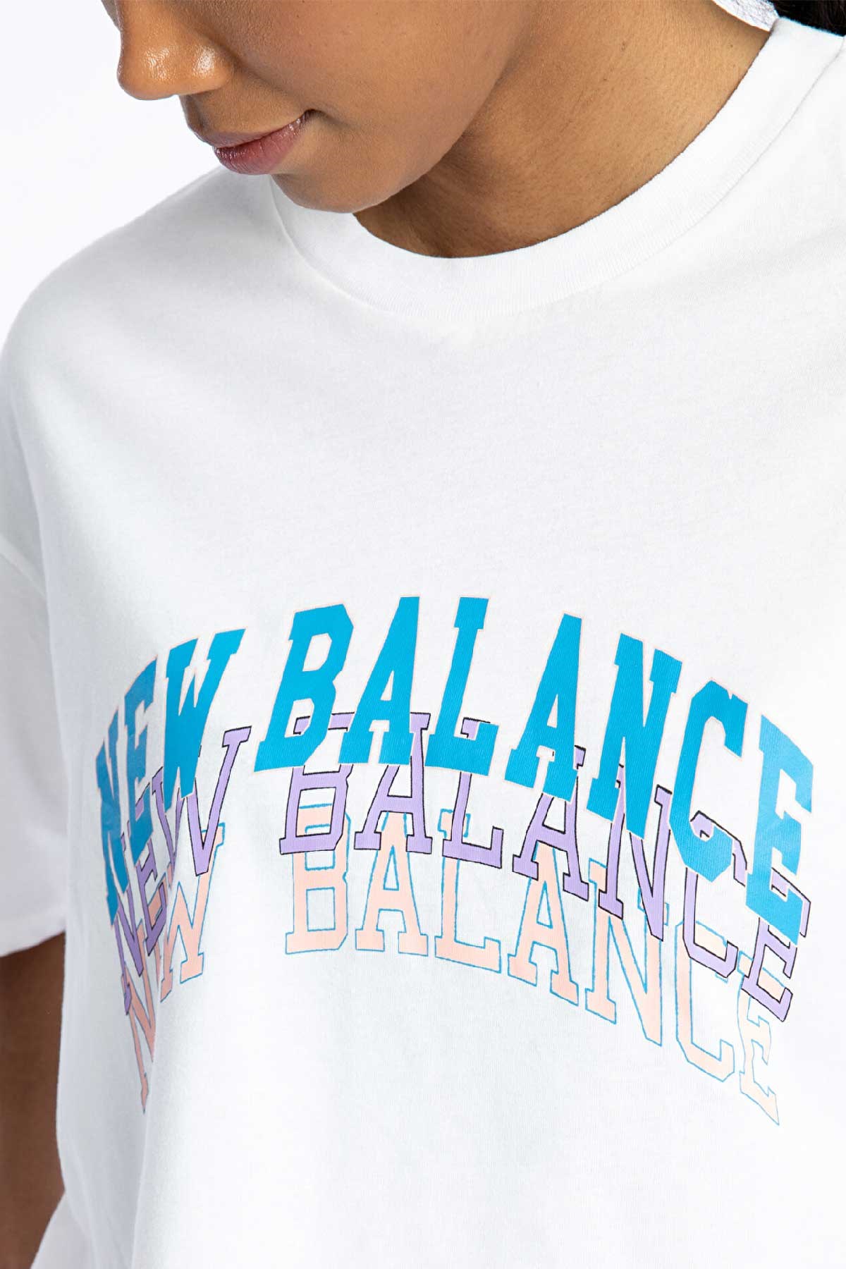 New Balance Lifestyle Kadın Tişört WNT1204-WT Beyaz