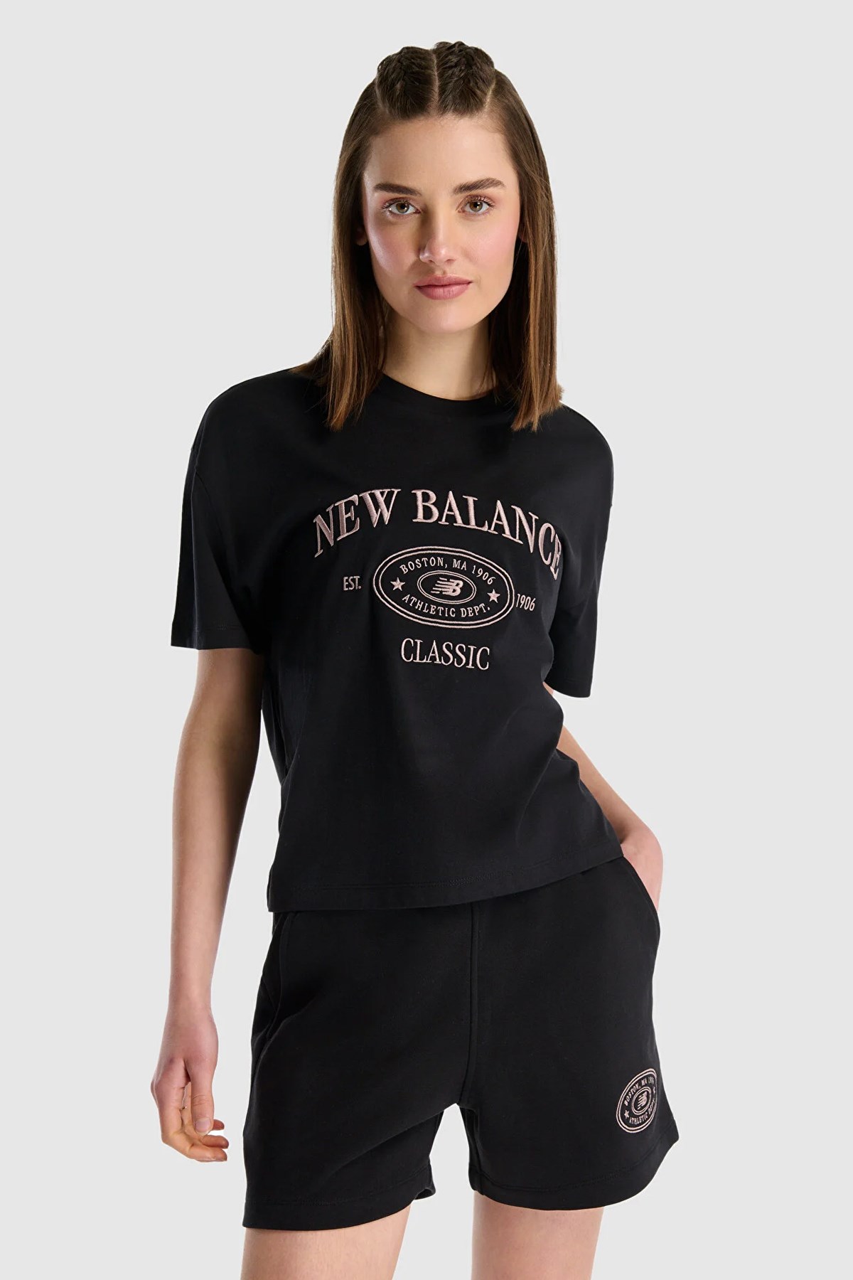 New Balance Kadın Tişört Wnt1508-Bk Siyah